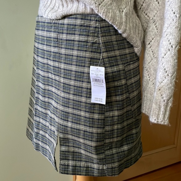 NWT American Eagle Green, Blue & White Plaid Stretch Mini Skirt, Size 8 - Picture 5 of 14